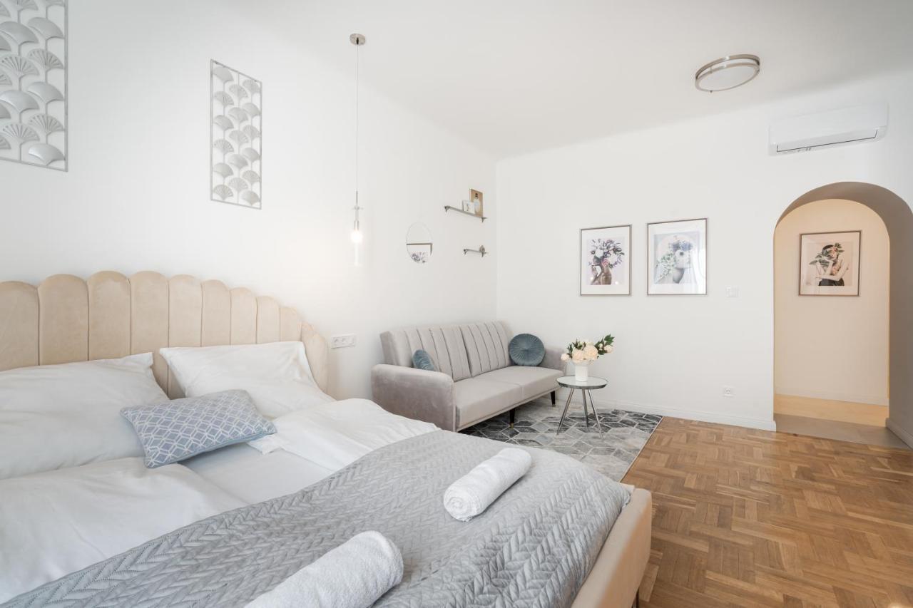 D71 - Central Cozy Suite, Best Location By Bqa Budapest Kültér fotó